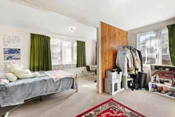 9 McCulloch Road, Panmure