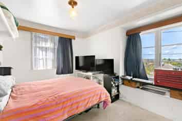 9 McCulloch Road, Panmure