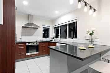 2B Eastglen Road, Glen Eden