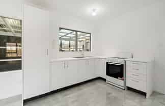 11 Lori Place, Massey