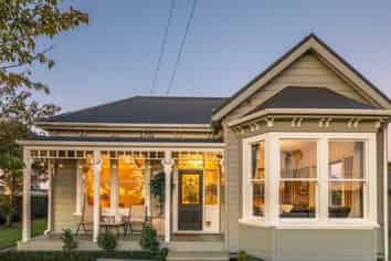 9 Queen Street, Westport