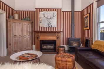 9 Queen Street, Westport