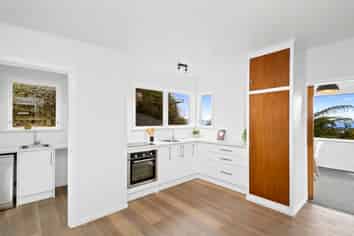 36 Akatea Road, Korokoro