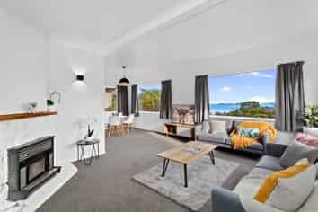 36 Akatea Road, Korokoro