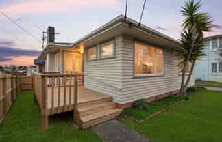 25 Cleland Crescent, Blockhouse Bay