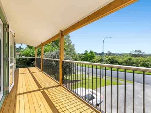 166 Poike Road, Poike