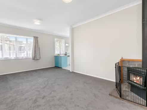 166 Poike Road, Poike