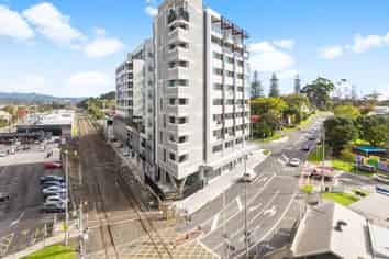 Waikumete Road Retail