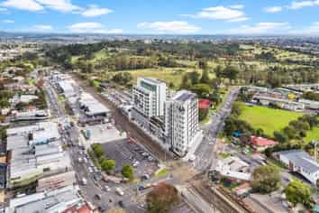 Waikumete Road Retail