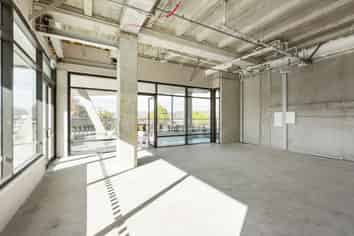 Waikumete Road Retail