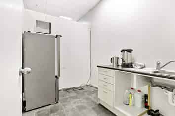 LINCOLN NORTH RETAIL