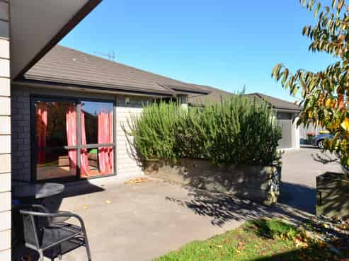 8 Hector Drive, Rototuna North