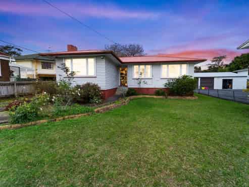 17 Kuaka Place, New Lynn