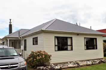 74 Russell Street, Westport