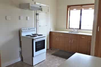 74 Russell Street, Westport