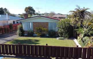 68 Bailey Street, Huntly