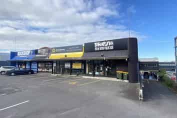 Fantastic Takapuna retail 