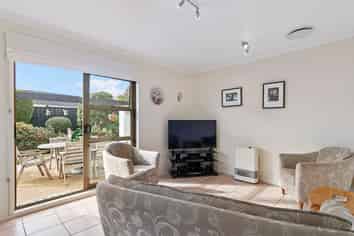 5 Galloway Crescent, Farm Cove