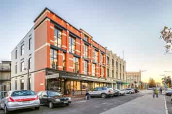 19m2* Boutique Offices  High Street.