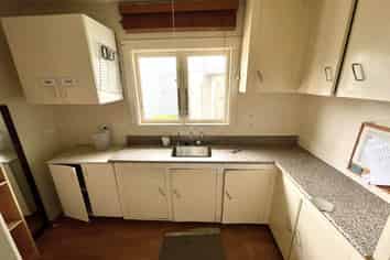 WHANGAPARAOA RETAIL - MAIN ROAD EXPOSURE!