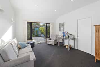 11 Evenwood Place, Waimairi Beach