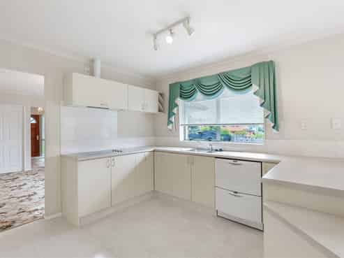 83 Buscomb Ave, Henderson