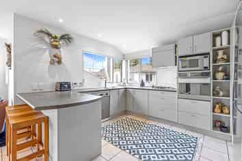 49 Bronzewing Terrace, Unsworth Heights