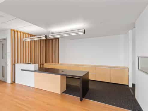 Panoramic views - executive office opportunity