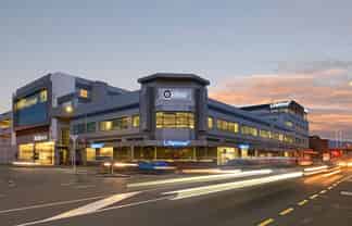 Panoramic views - executive office opportunity