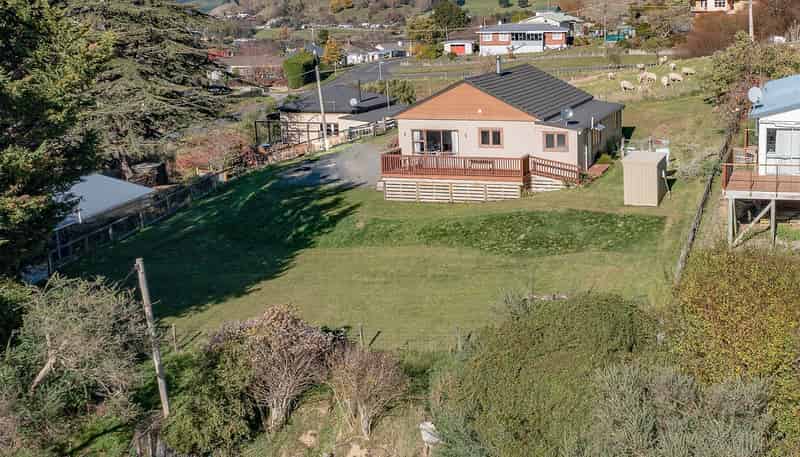 10 and 14 Pukeko Street, Taihape and Surrounds