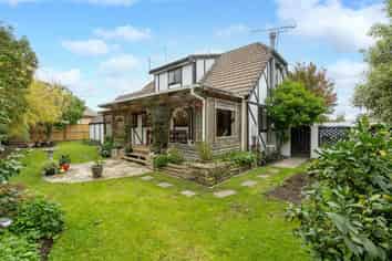 13 Sandford Place, Chartwell