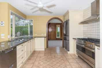 37 Manurere Avenue, Takapuna