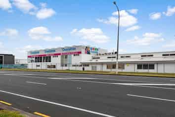 Immaculate first floor office - 510.89sqm