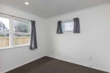 12 Barnett Place, Pirimai