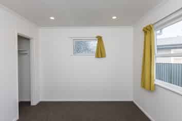 12 Barnett Place, Pirimai