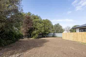 12A Barnett Place, Pirimai