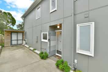 9b Cedar Terrace, Stanmore Bay