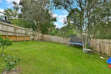 9b Cedar Terrace, Stanmore Bay