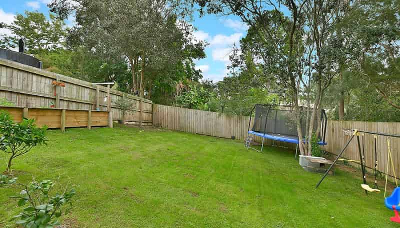 9b Cedar Terrace, Stanmore Bay