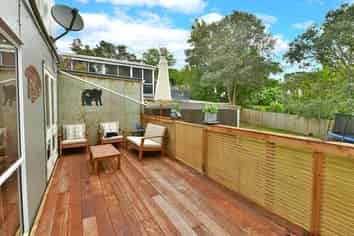 9b Cedar Terrace, Stanmore Bay