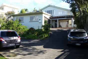 76 Beach Road, Castor Bay