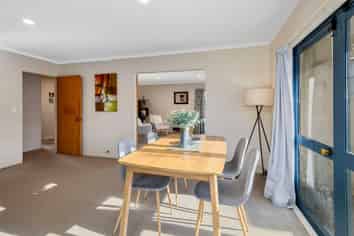 13 Nether Green Crescent, Johnsonville