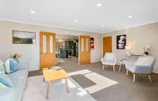 13 Nether Green Crescent, Johnsonville