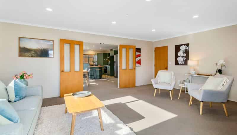 13 Nether Green Crescent, Johnsonville