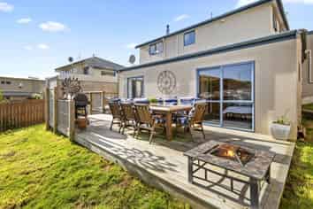 13 Nether Green Crescent, Johnsonville