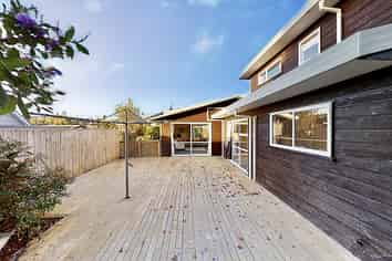 39 Marina View Drive, West Harbour