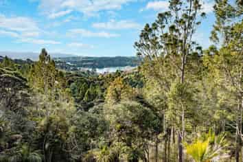 85 Brick Bay Drive, Sandspit