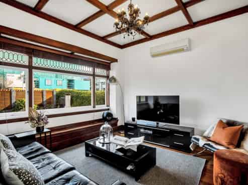 103 Point Chevalier Road, Point Chevalier