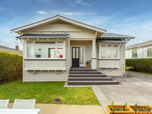 103 Point Chevalier Road, Point Chevalier