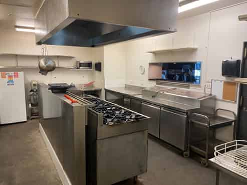 Kitchen plant in situ